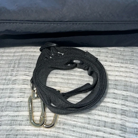 lululemon athletica On My Level Barrell Duffle Bag - Picture 2 of 9